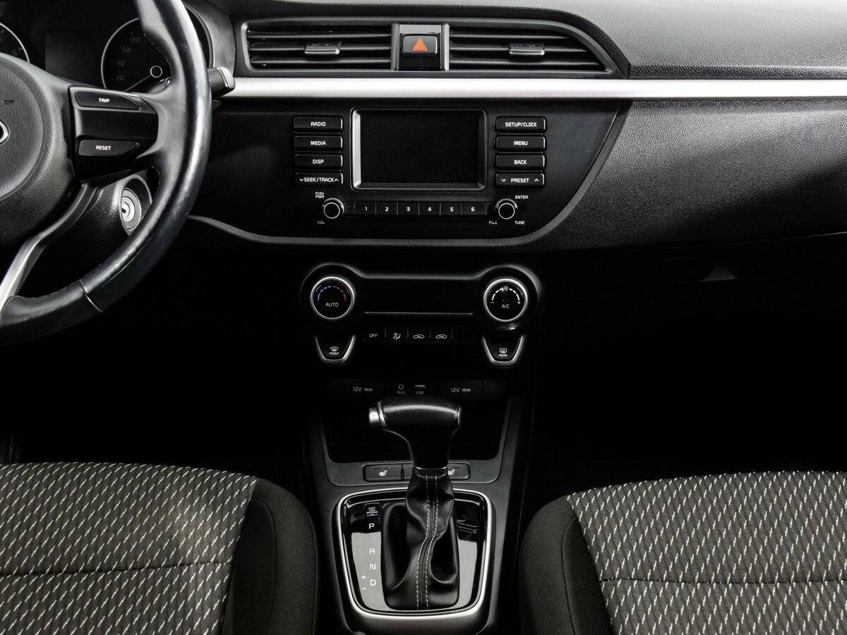 Купить Kia Rio, 2018, 94 439 км.. Фото: #12