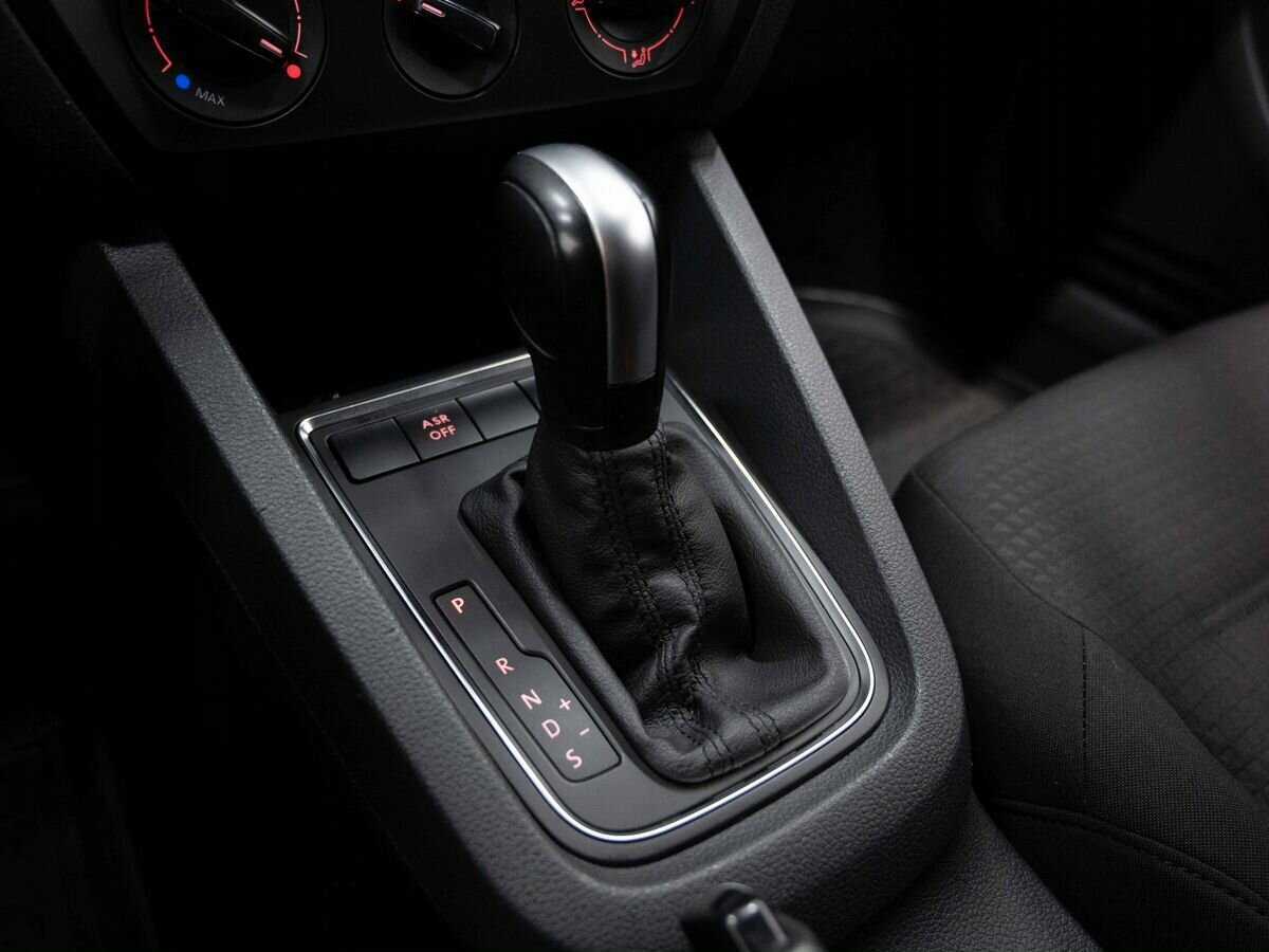 Купить Volkswagen Jetta, 2015, 121 915 км.. Фото: #17