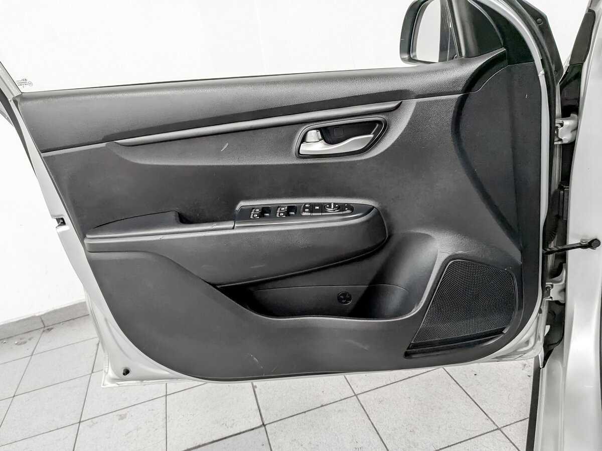 Купить Kia Rio, 2020, 198 470 км.. Фото: #18