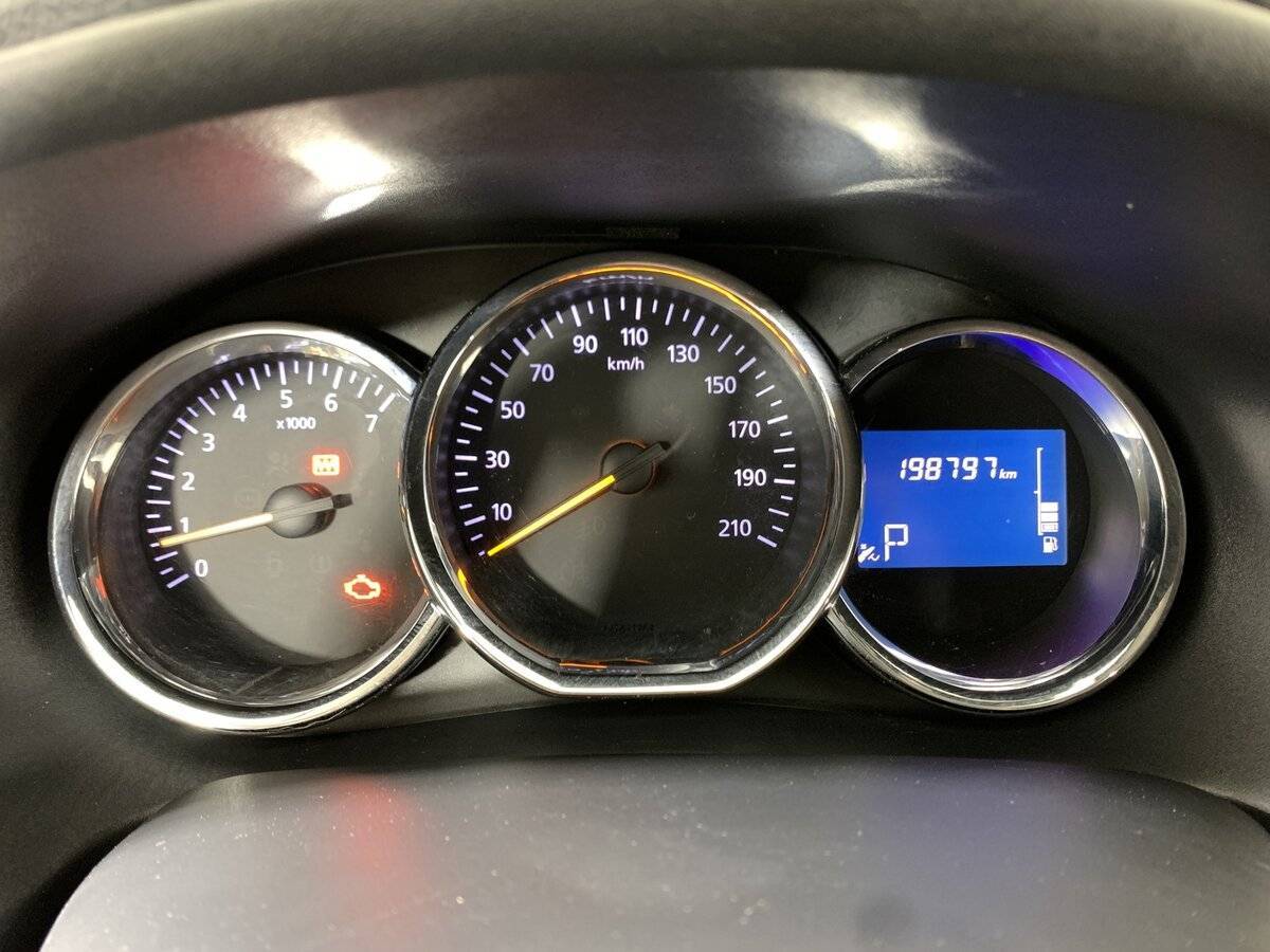 Купить Renault Logan, 2017, 198 797 км.. Фото: #13