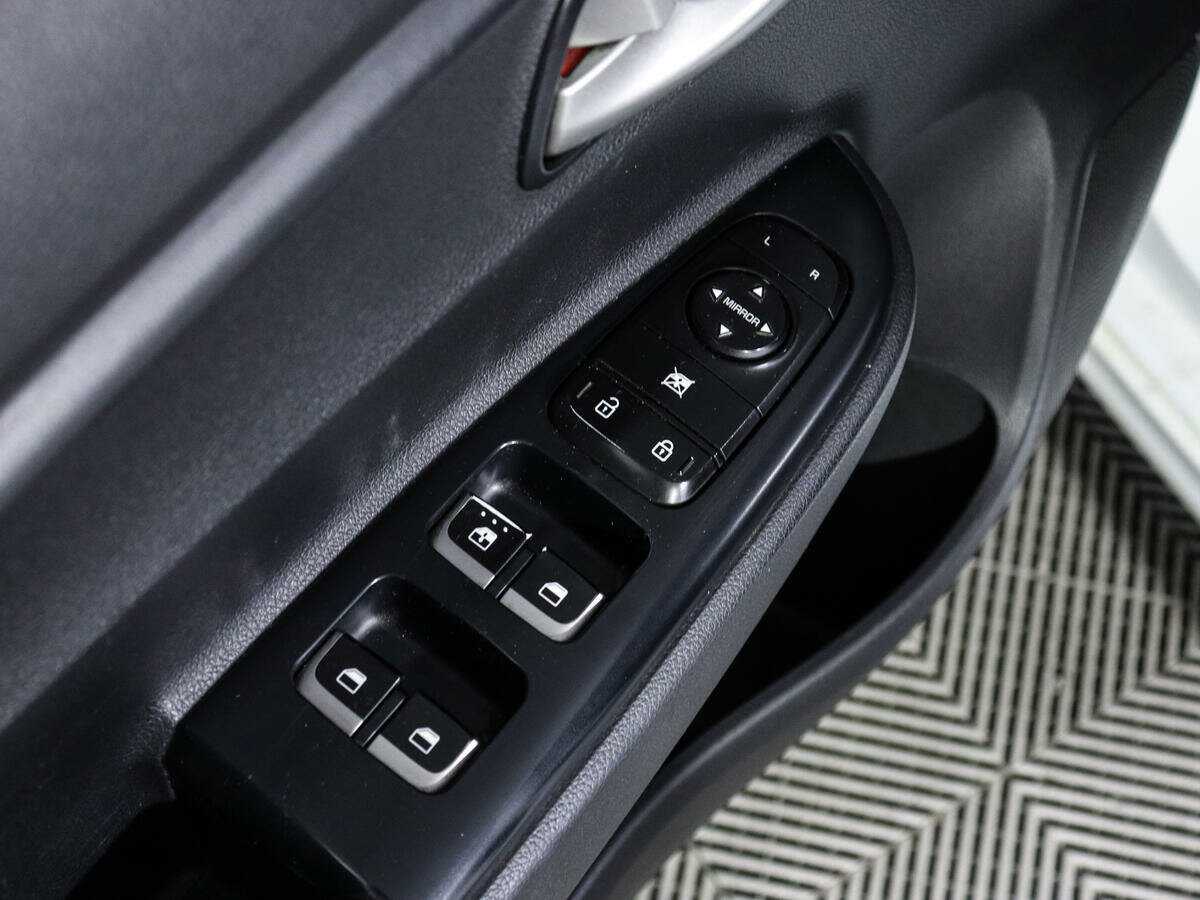 Купить Kia Rio, 2017, 223 026 км.. Фото: #14