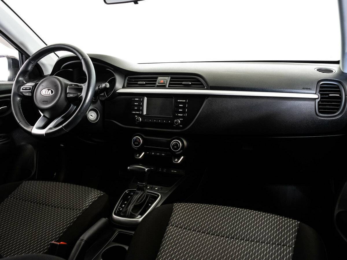 Купить Kia Rio, 2018, 80 371 км.. Фото: #6