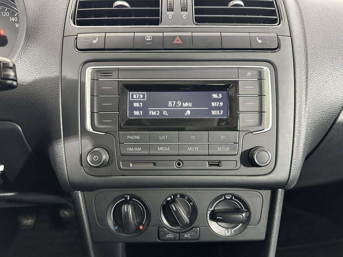 Купить Volkswagen Polo, 2016, 94 342 км.. Фото: #11