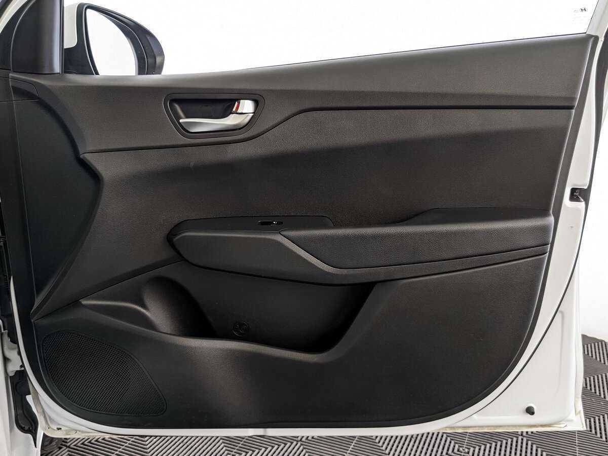 Купить Hyundai Solaris, 2020, 68 660 км.. Фото: #24