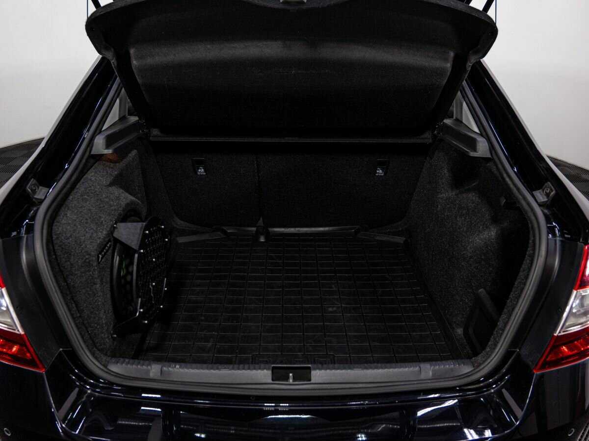 Купить Skoda Rapid, 2018, 87 000 км.. Фото: #19