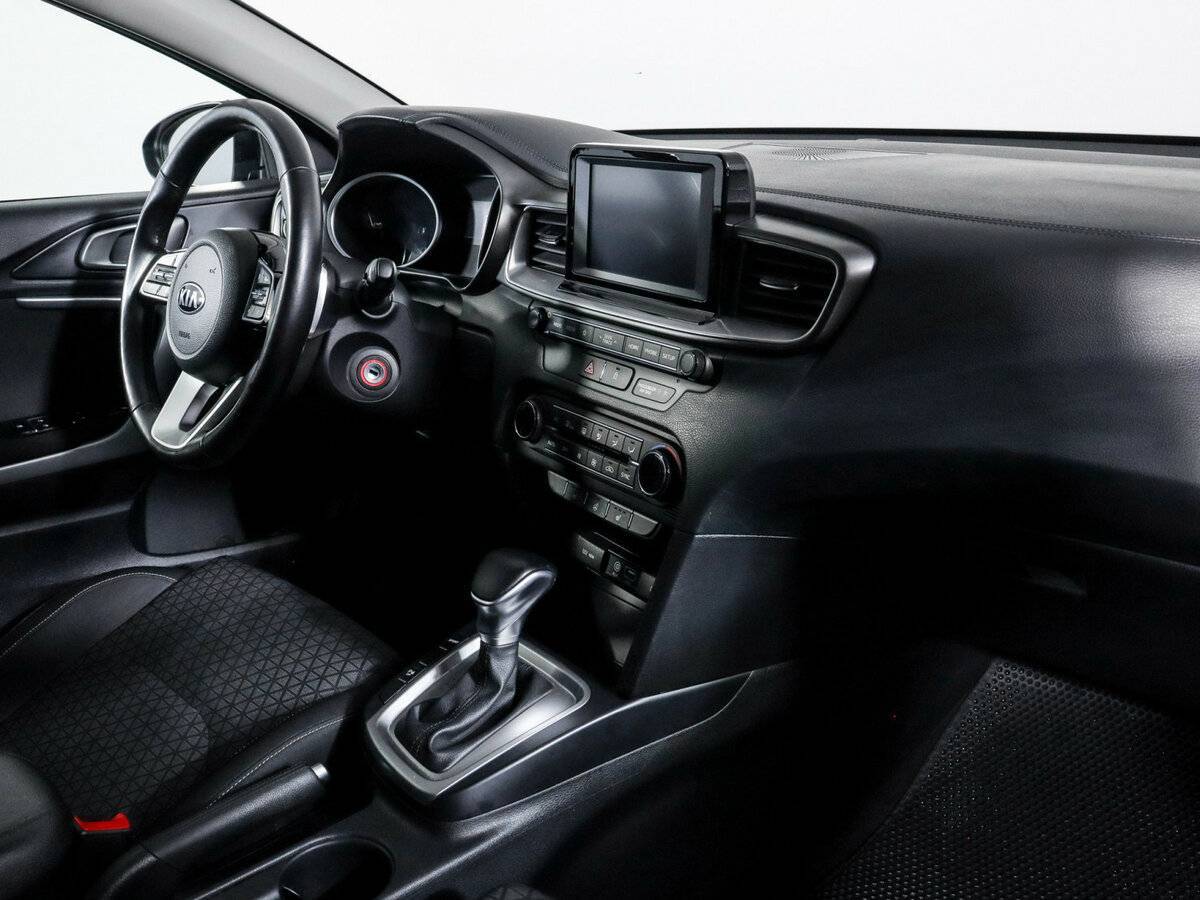 Купить Kia Ceed, 2019, 73 644 км.. Фото: #8