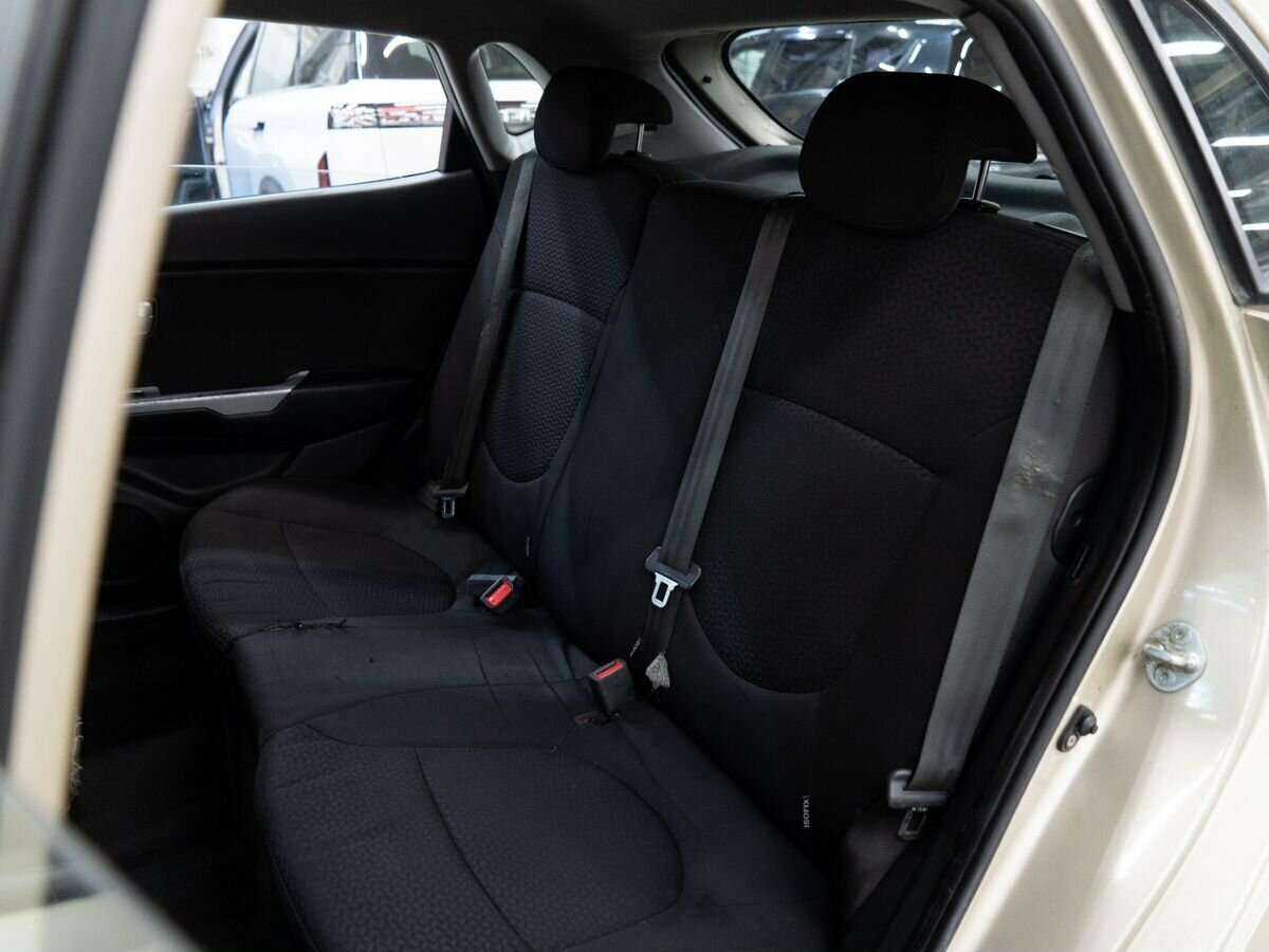 Купить Kia Rio, 2012, 286 550 км.. Фото: #5