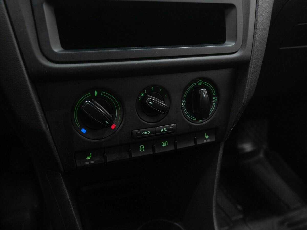 Купить Skoda Rapid, 2014, 217 363 км.. Фото: #15