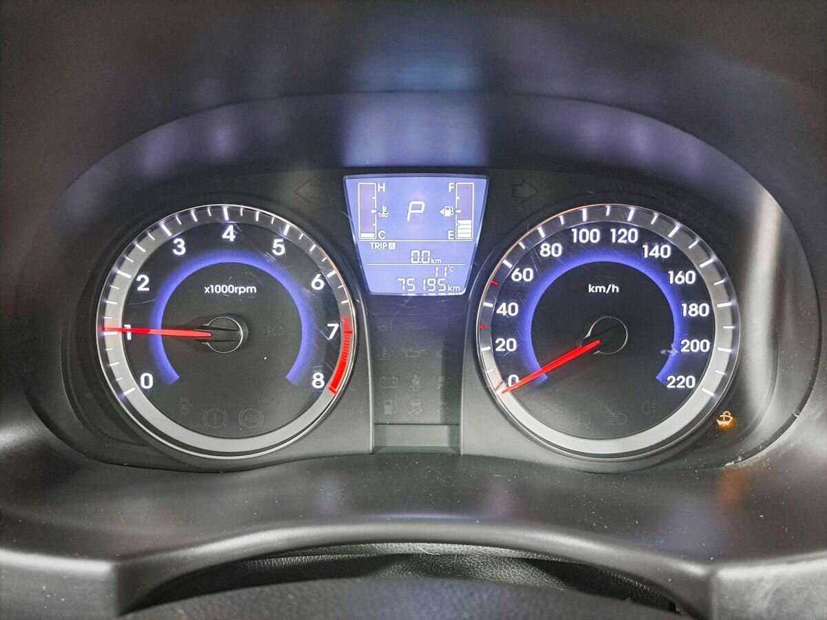 Купить Hyundai Solaris, 2016, 75 054 км.. Фото: #10