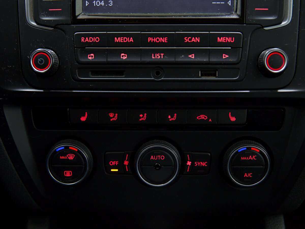 Купить Volkswagen Jetta, 2015, 144 689 км.. Фото: #10