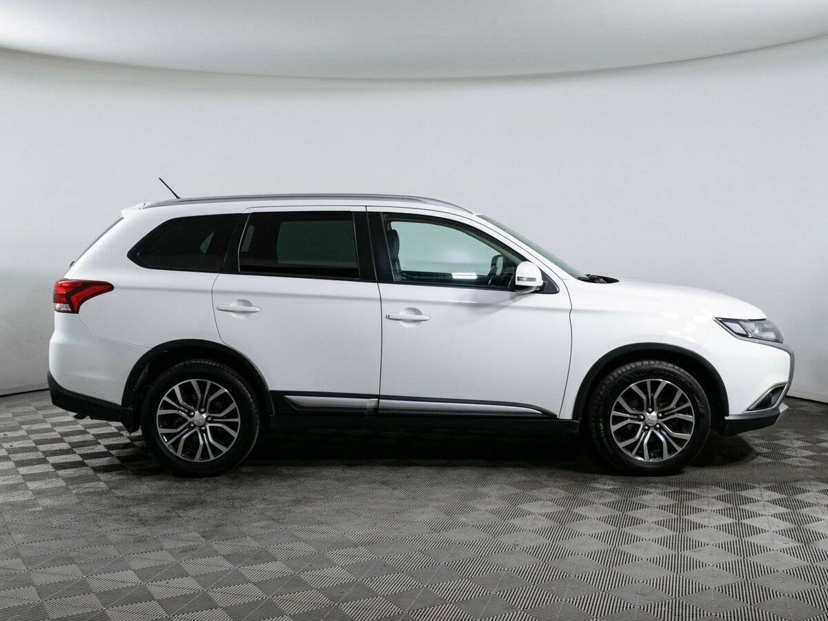 Купить Mitsubishi Outlander, 2016, 178 926 км.. Фото: #3