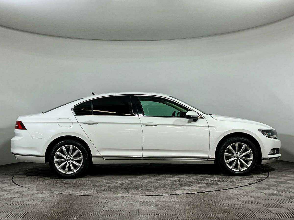 Купить Volkswagen Passat, 2017, 106 250 км.. Фото: #3