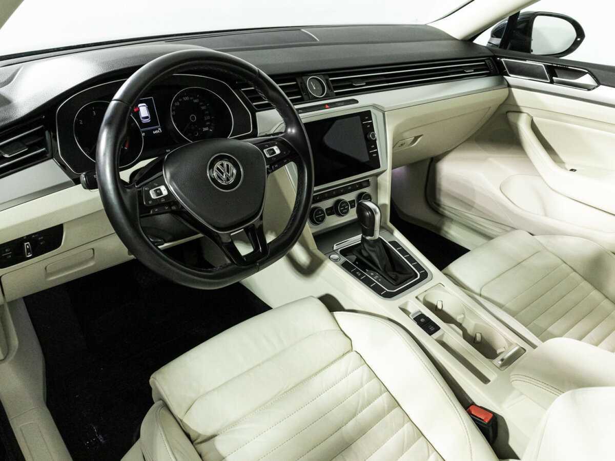 Купить Volkswagen Passat, 2018, 93 196 км.. Фото: #10