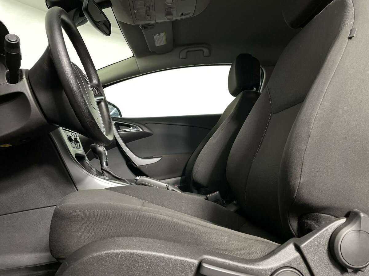 Купить Opel Astra, 2013, 138 930 км.. Фото: #9
