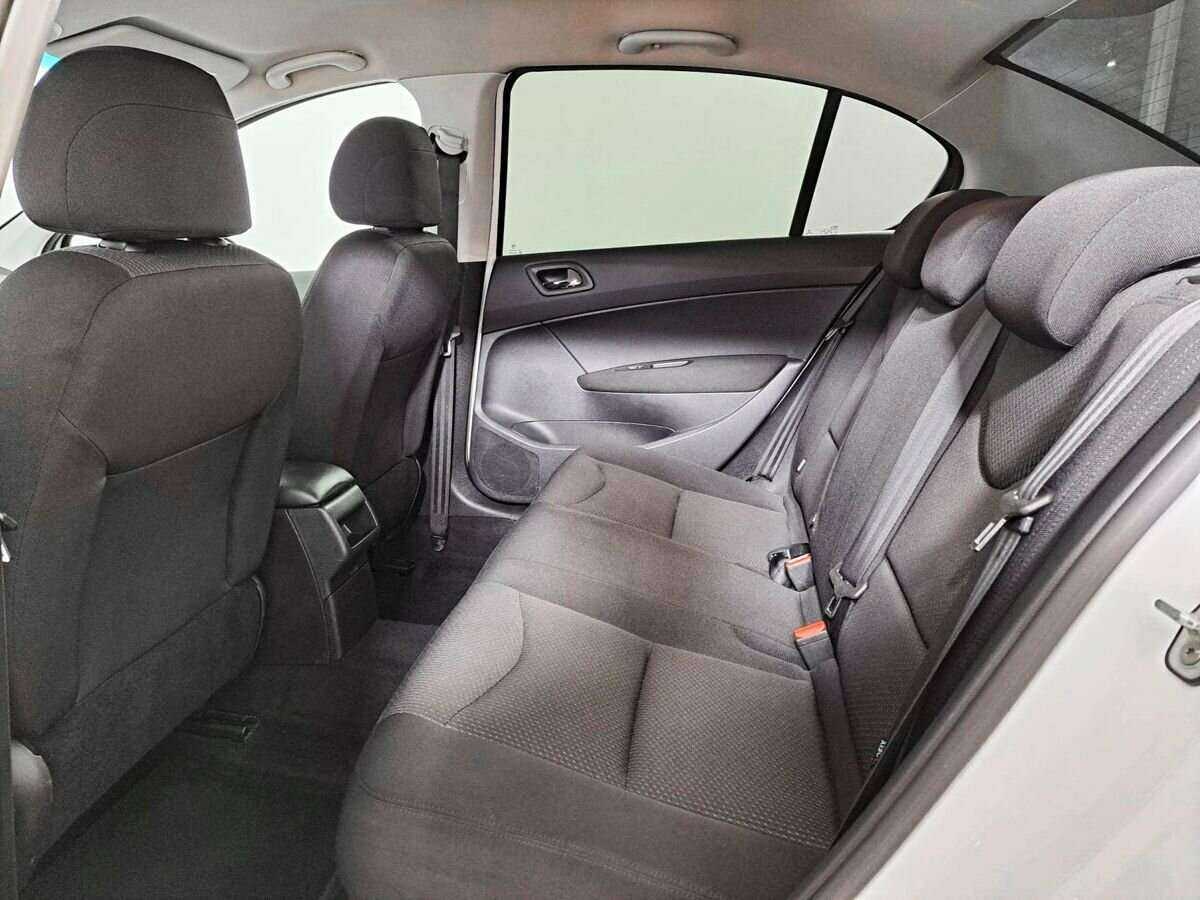 Купить Peugeot 408, 2013, 92 860 км.. Фото: #7