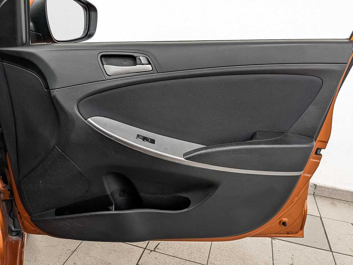 Купить Hyundai Solaris, 2015, 103 640 км.. Фото: #21