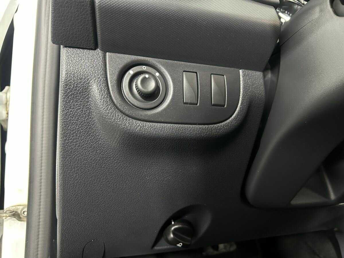 Купить Renault Logan, 2016, 72 429 км.. Фото: #8