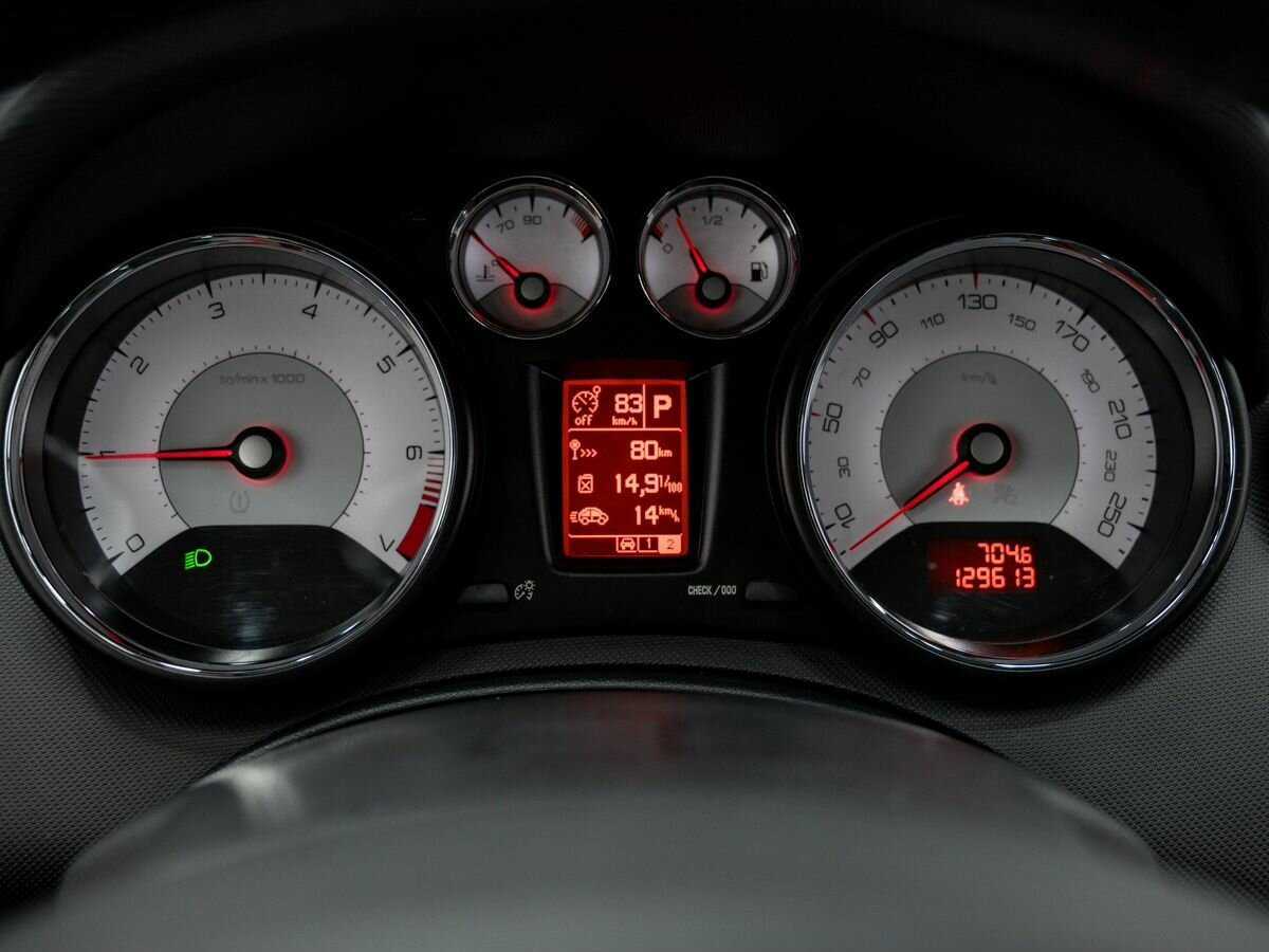 Купить Peugeot 408, 2017, 129 611 км.. Фото: #18