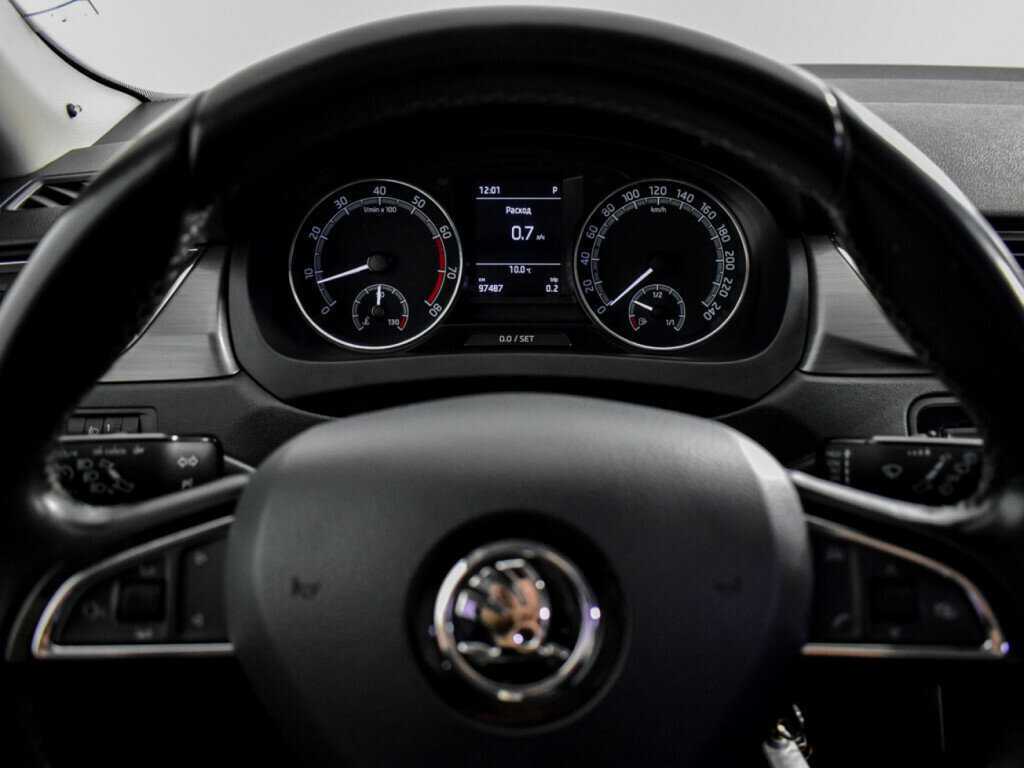 Купить Skoda Rapid, 2017, 97 486 км.. Фото: #15