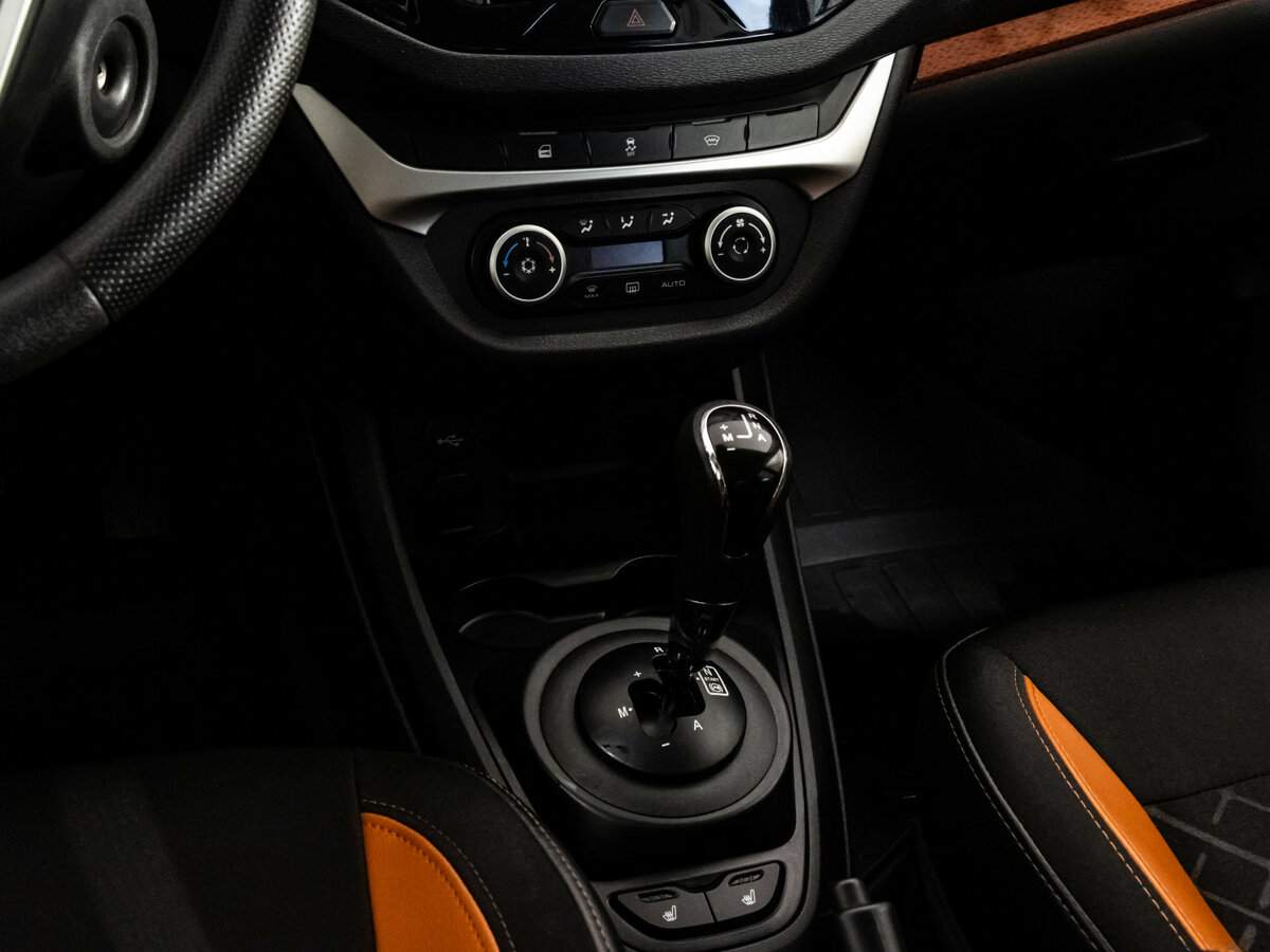 Купить Lada (ВАЗ) Vesta, 2019, 99 843 км.. Фото: #12