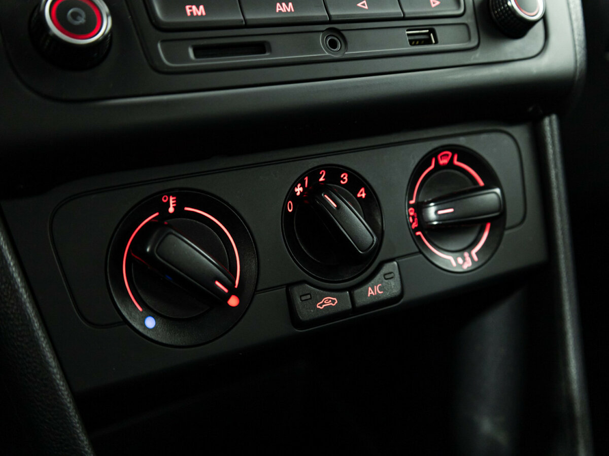 Купить Volkswagen Polo, 2015, 125 643 км.. Фото: #14