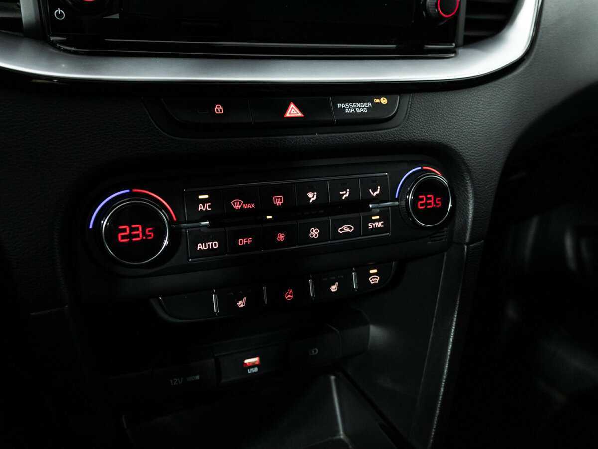 Купить Kia Ceed, 2020, 88 606 км.. Фото: #18