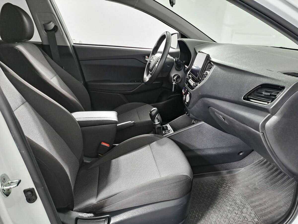 Купить Hyundai Solaris, 2021, 83 129 км.. Фото: #9