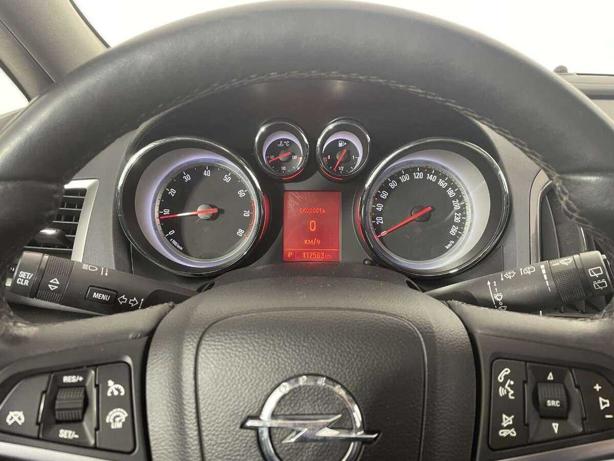 Купить Opel Astra, 2013, 112 653 км.. Фото: #10