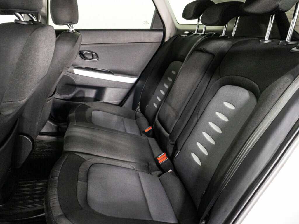 Купить Kia Ceed, 2012, 262 426 км.. Фото: #9