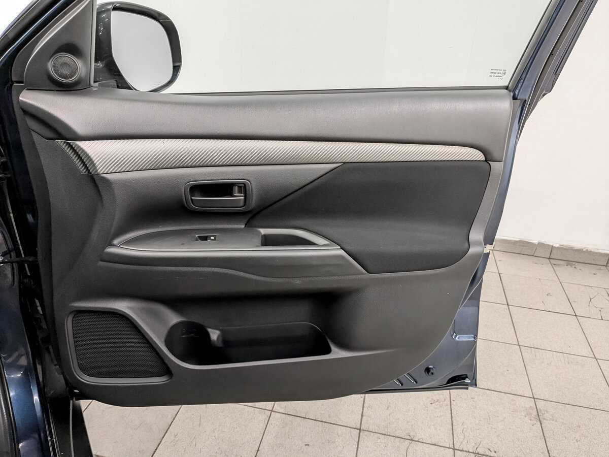 Купить Mitsubishi Outlander, 2017, 168 002 км.. Фото: #23