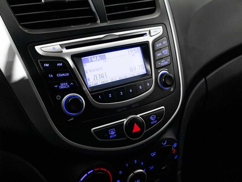 Купить Hyundai Solaris, 2013, 188 971 км.. Фото: #14