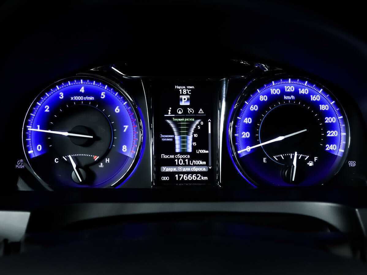 Купить Toyota Camry, 2015, 176 106 км.. Фото: #9