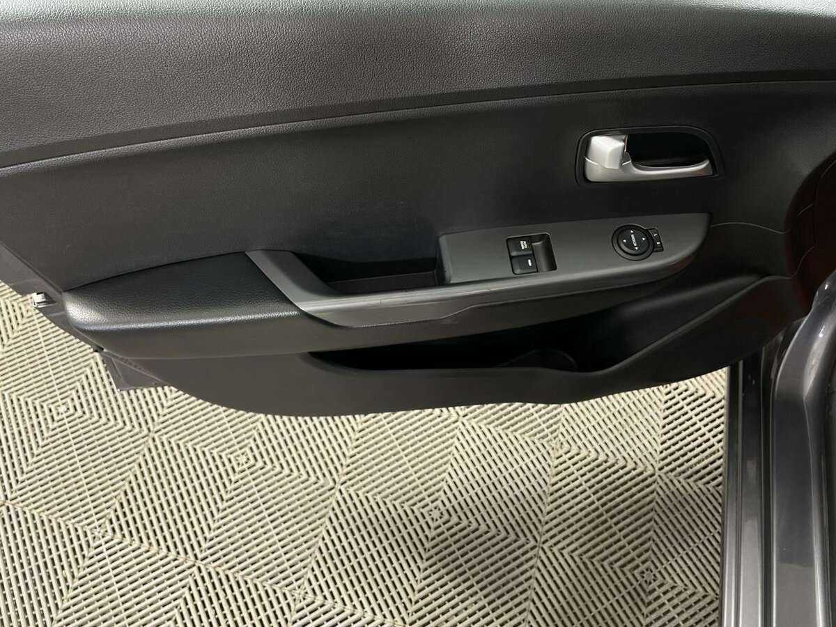 Купить Kia Rio, 2016, 78 869 км.. Фото: #7