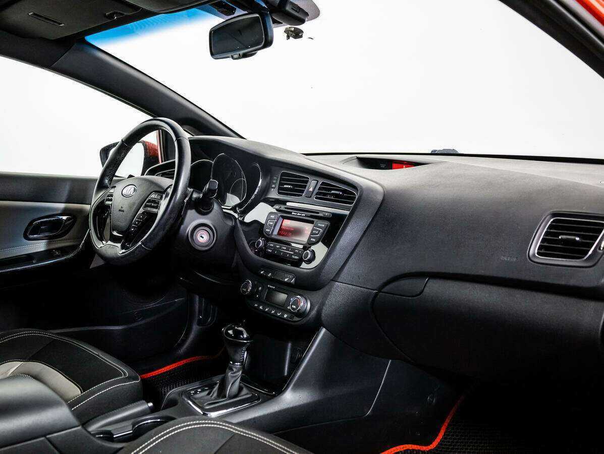 Купить Kia Ceed, 2014, 78 650 км.. Фото: #8