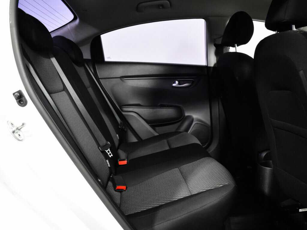 Купить Kia Rio, 2018, 110 000 км.. Фото: #9