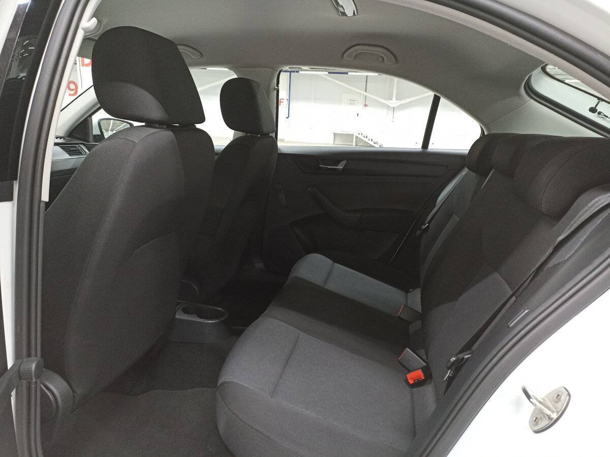 Купить Skoda Rapid, 2018, 71 741 км.. Фото: #11
