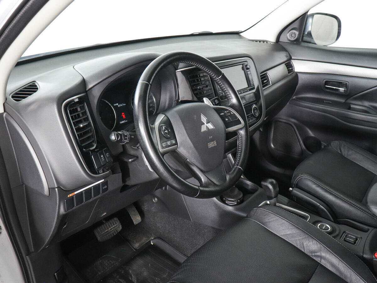 Купить Mitsubishi Outlander, 2014, 194 845 км.. Фото: #8