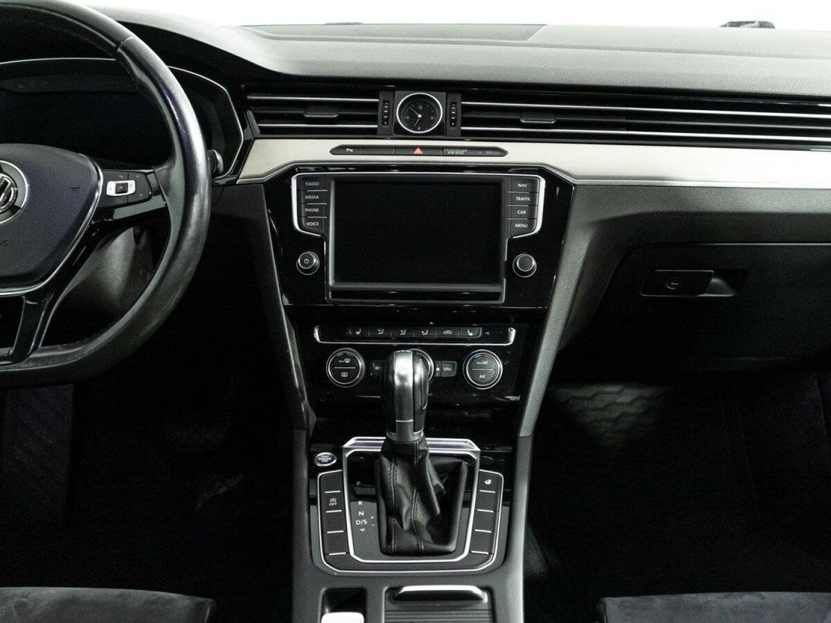 Купить Volkswagen Passat, 2017, 138 028 км.. Фото: #13