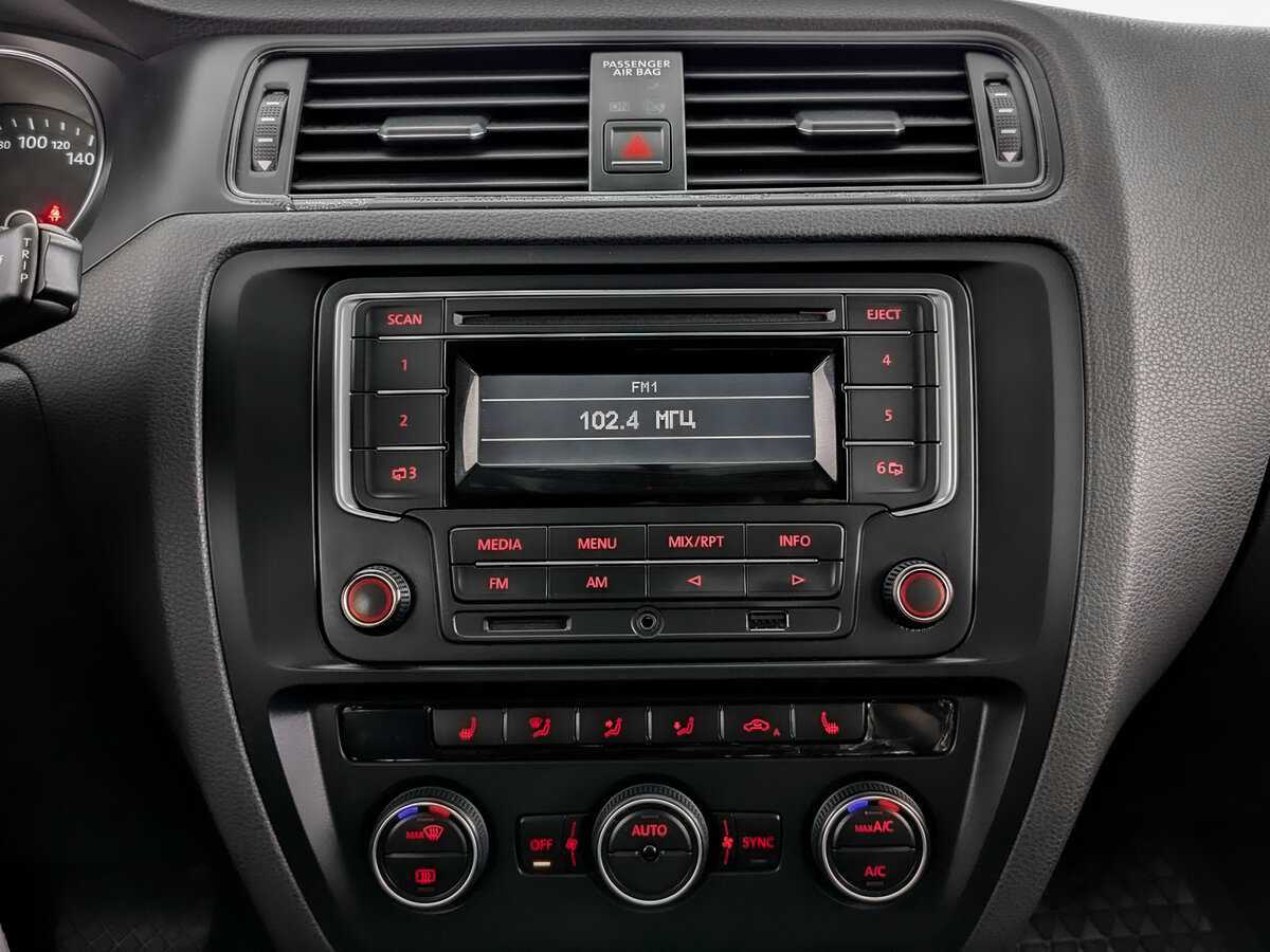 Купить Volkswagen Jetta, 2015, 153 855 км.. Фото: #12