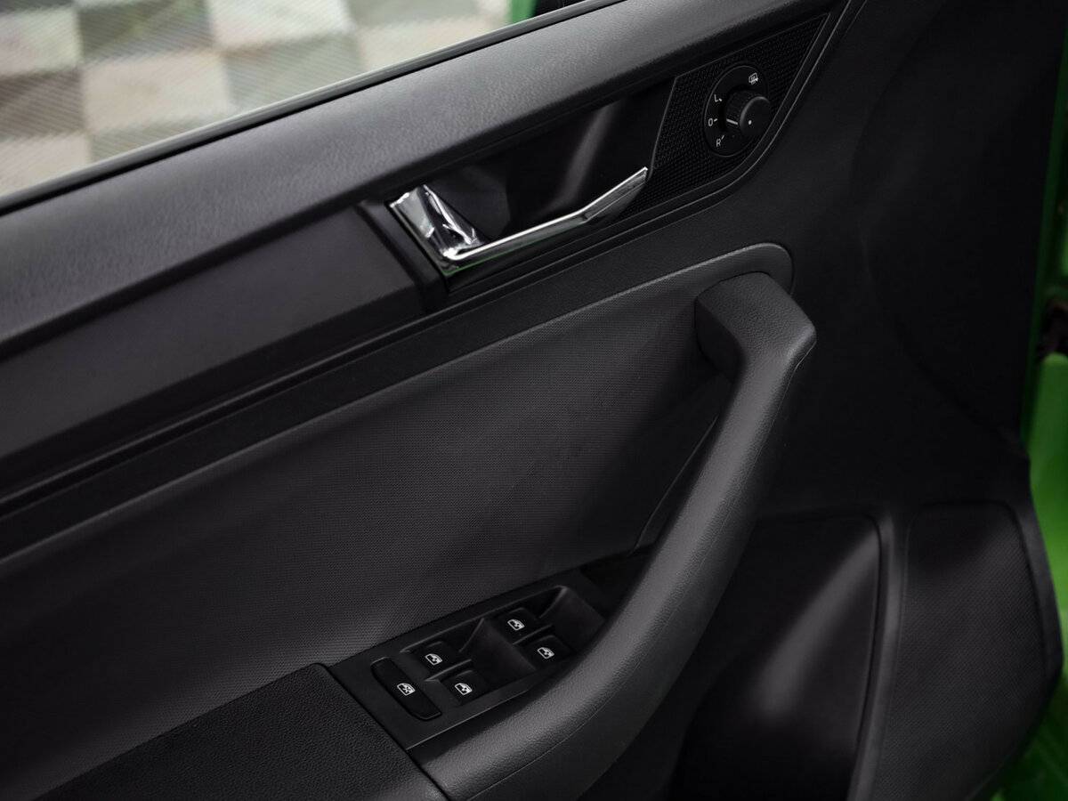 Купить Skoda Rapid, 2018, 144 990 км.. Фото: #10