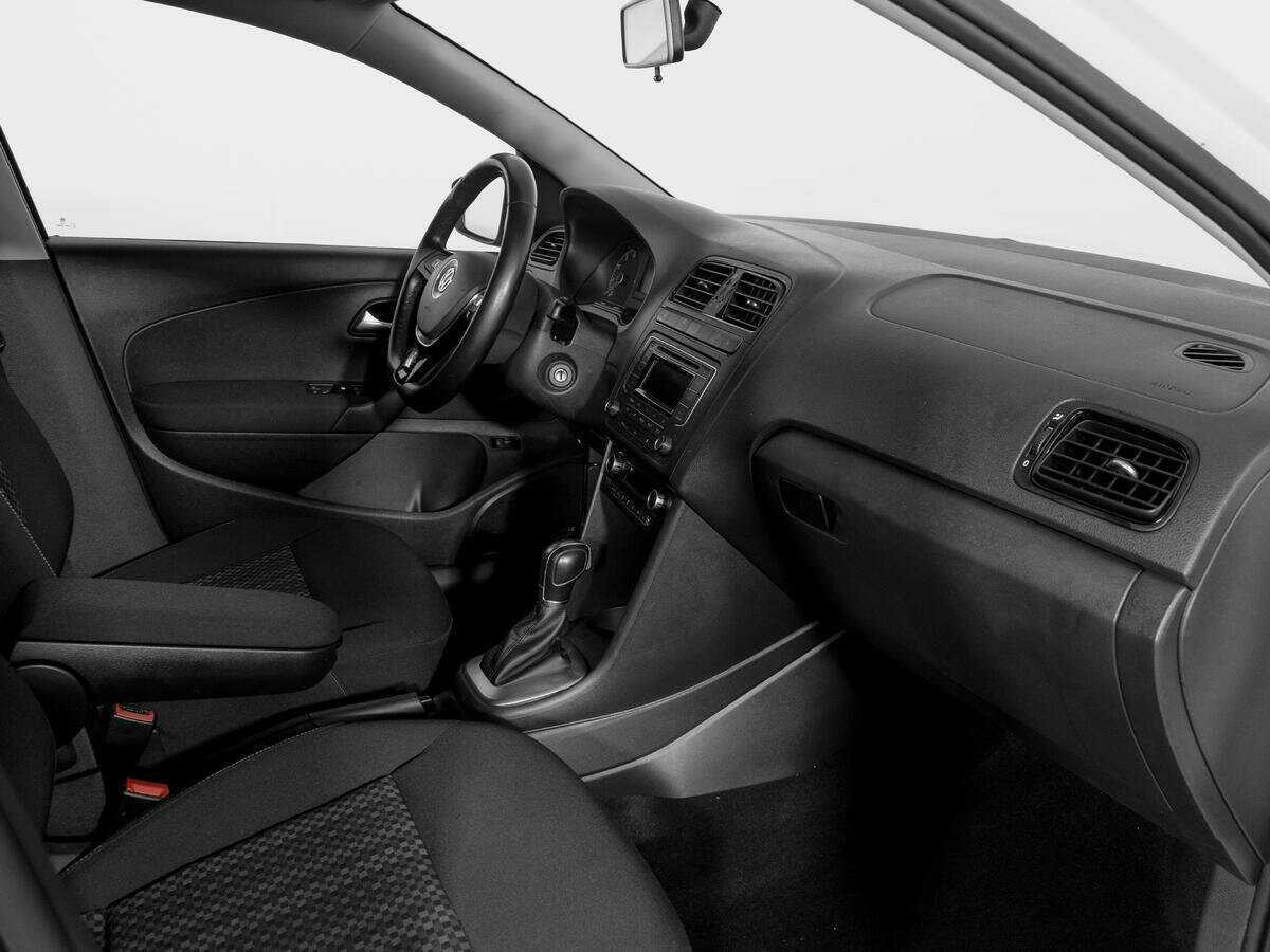 Купить Volkswagen Polo, 2017, 77 025 км.. Фото: #8