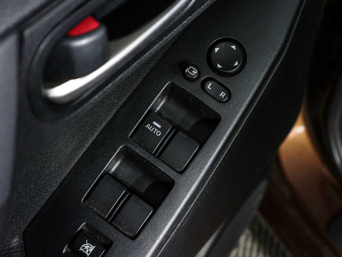 Купить Mazda 3, 2012, 209 030 км.. Фото: #12