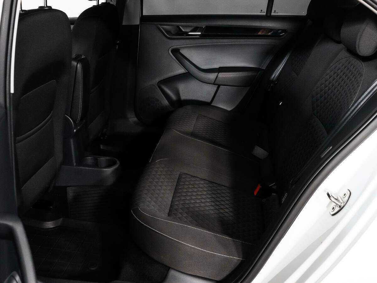 Купить Skoda Rapid, 2017, 87 040 км.. Фото: #6