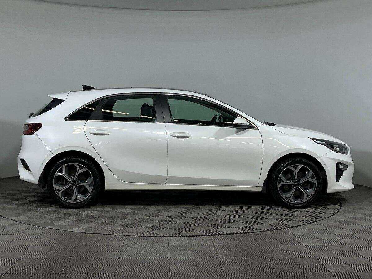 Купить Kia Ceed, 2018, 35 001 км.. Фото: #3