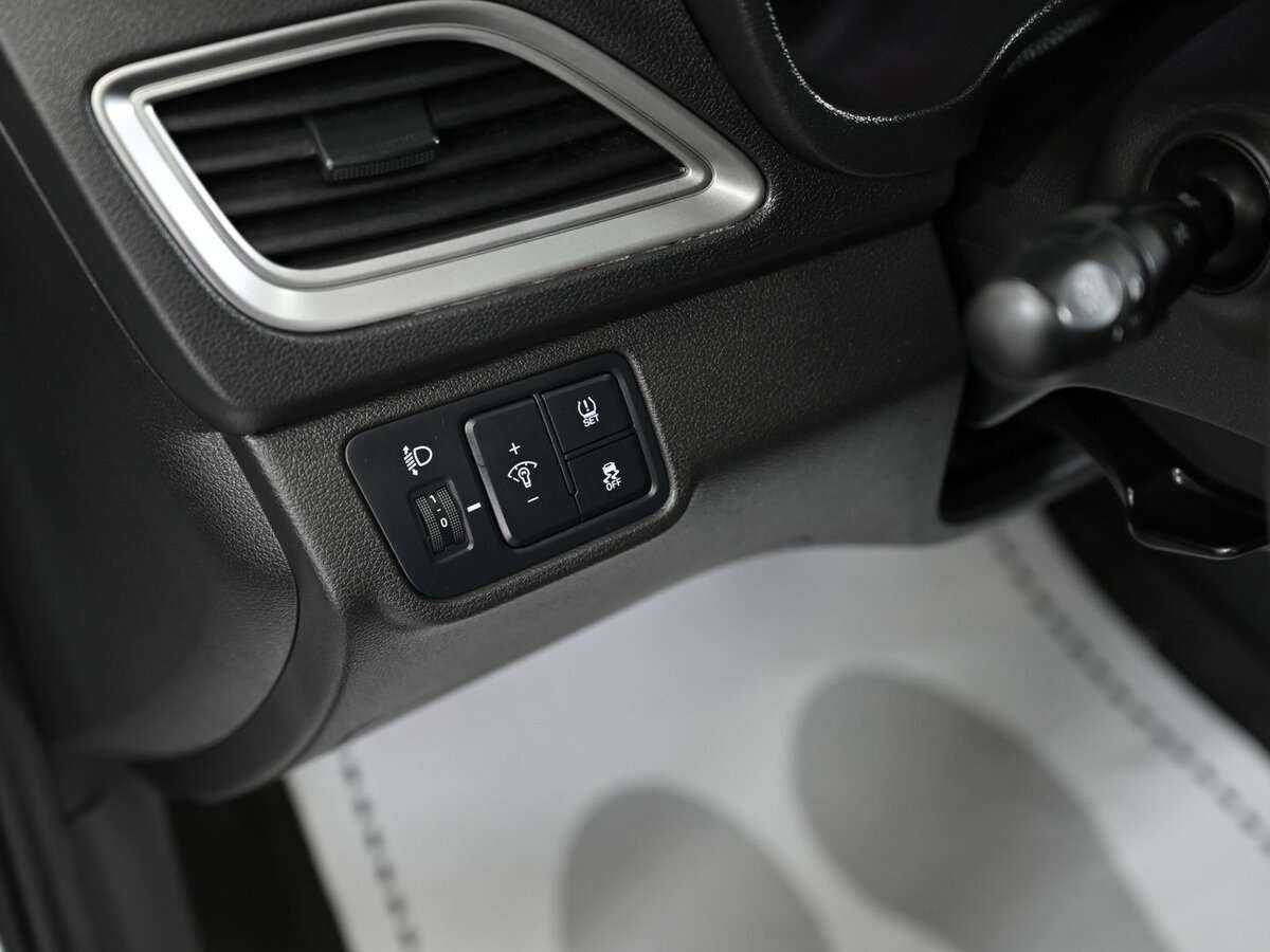 Купить Hyundai Solaris, 2020, 82 000 км.. Фото: #8