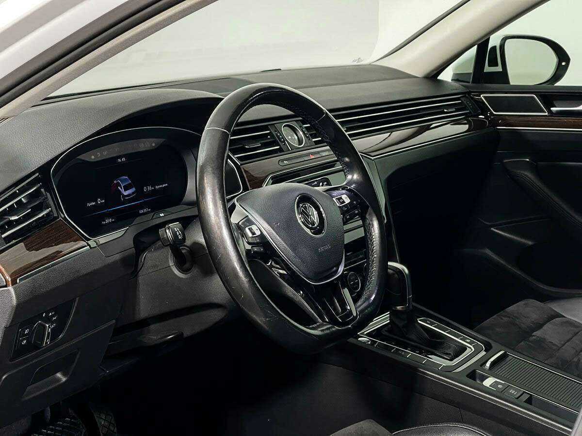Купить Volkswagen Passat, 2017, 106 250 км.. Фото: #12