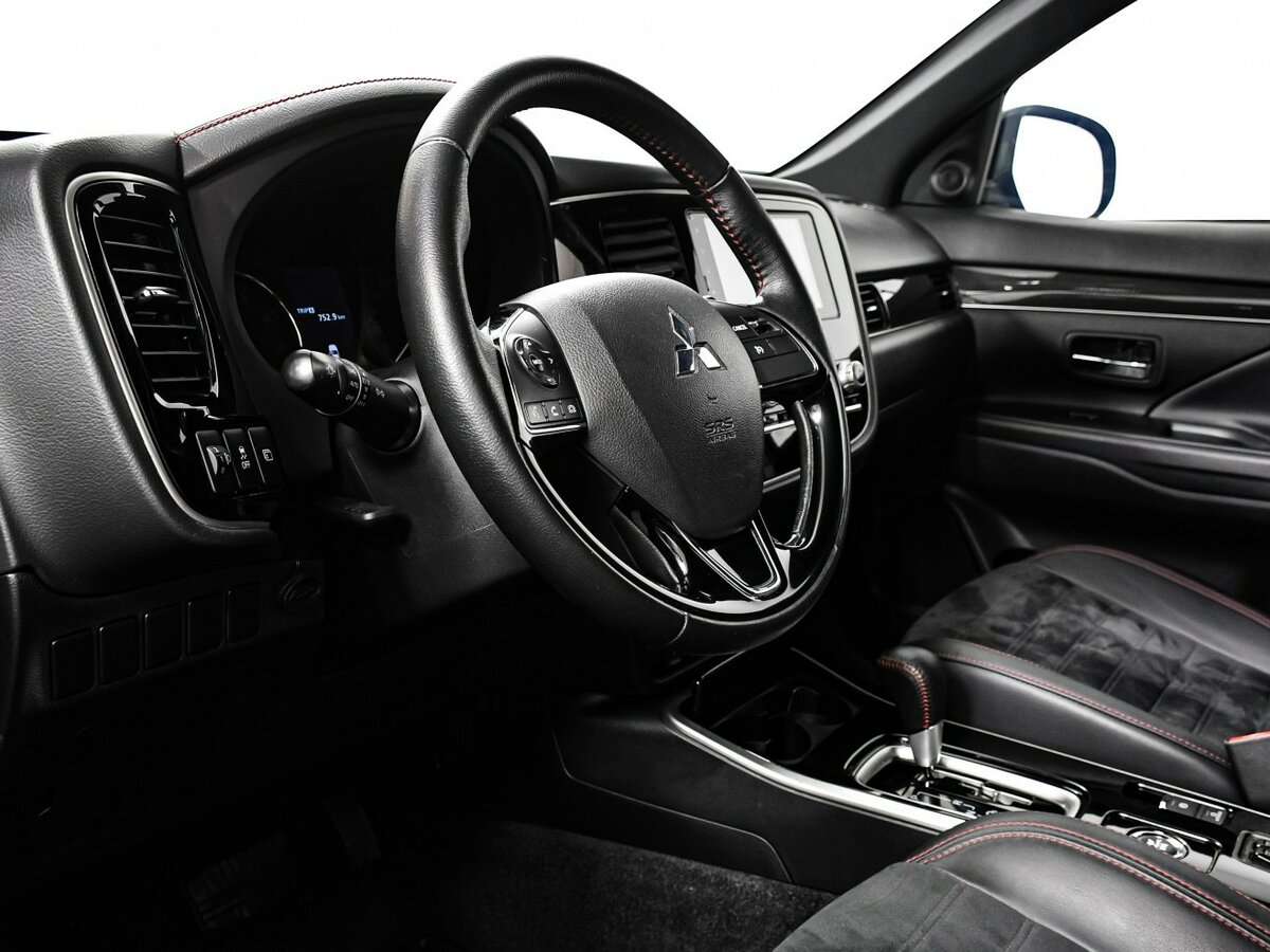 Купить Mitsubishi Outlander, 2020, 100 600 км.. Фото: #11