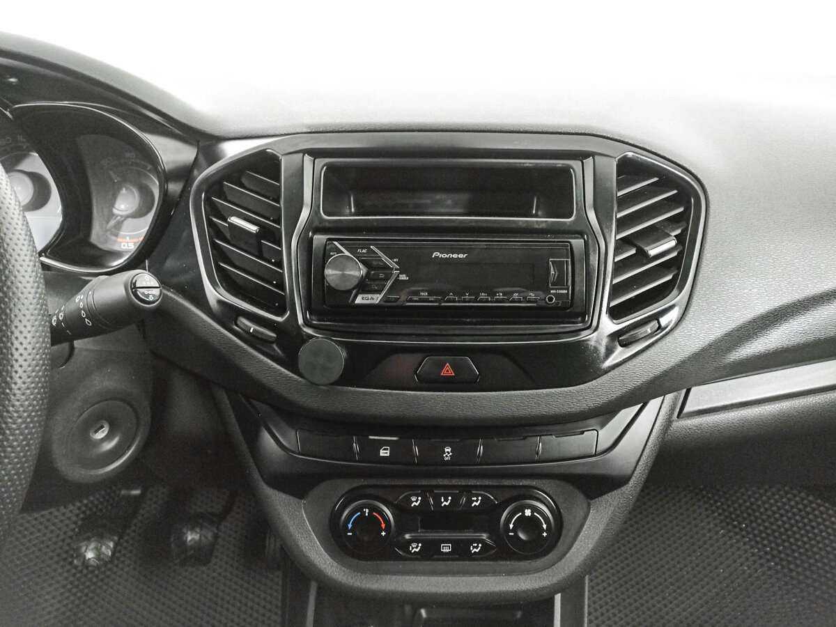 Купить Lada (ВАЗ) Vesta, 2018, 106 001 км.. Фото: #12