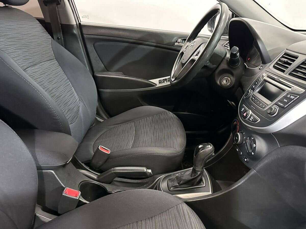 Купить Hyundai Solaris, 2015, 174 921 км.. Фото: #9