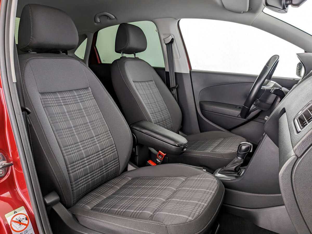 Купить Volkswagen Polo, 2017, 128 160 км.. Фото: #18